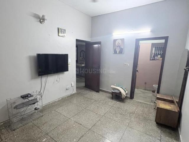 3 BHK Independent Builder Floor in Anand Vihar for rent New Delhi. The reference number is 21030099