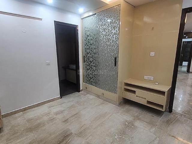 3 BHK Independent Builder Floor in Anand Vihar for resale New Delhi. The reference number is 20217616