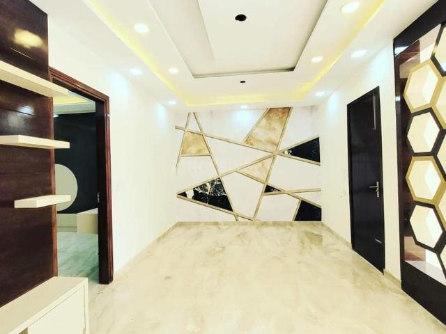 3 BHK Independent Builder Floor in Ashok Vihar for rent New Delhi. The reference number is 17952097