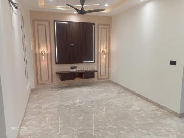 3 BHK Independent Builder Floor in Ashok Vihar for rent New Delhi. The reference number is 19038037