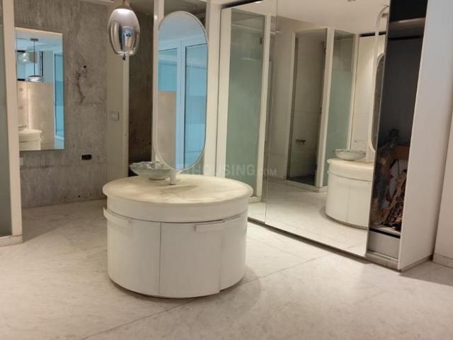 3 BHK Independent Builder Floor in Ashok Vihar for rent New Delhi. The reference number is 19131326