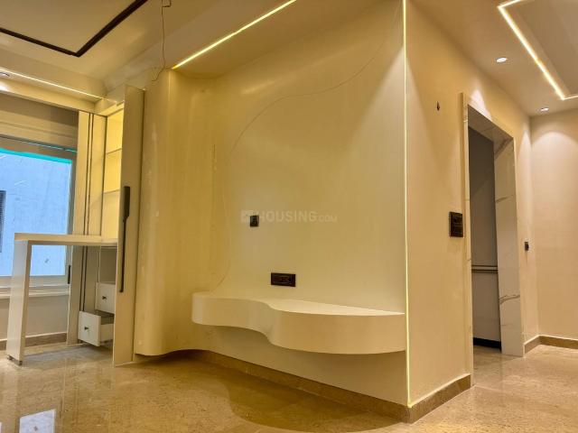 3 BHK Independent Builder Floor in Ashok Vihar for rent New Delhi. The reference number is 19572209