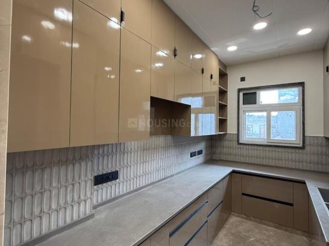 3 BHK Independent Builder Floor in Ashok Vihar for rent New Delhi. The reference number is 19592866