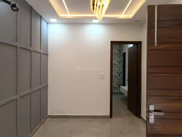3 BHK Independent Builder Floor in Ashok Vihar for rent New Delhi. The reference number is 19675739