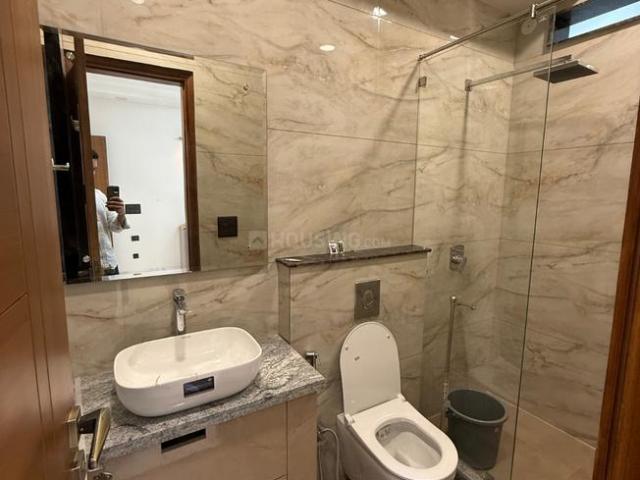 3 BHK Independent Builder Floor in Ashok Vihar for rent New Delhi. The reference number is 19851335
