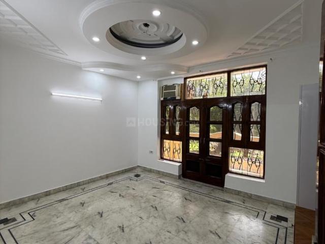 3 BHK Independent Builder Floor in Ashok Vihar for rent New Delhi. The reference number is 19865904
