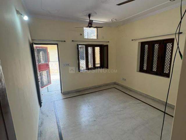 3 BHK Independent Builder Floor in Ashok Vihar for rent New Delhi. The reference number is 21166828