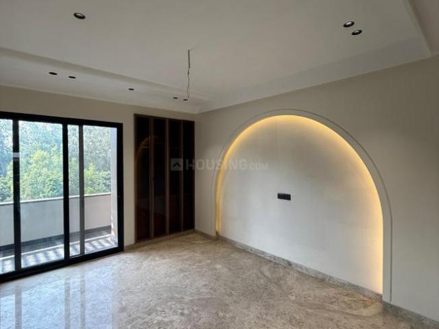 3 BHK Independent Builder Floor in Ashok Vihar for resale New Delhi. The reference number is 19352540