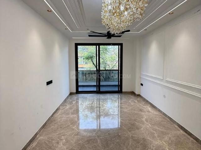 3 BHK Independent Builder Floor in Ashok Vihar for resale New Delhi. The reference number is 19588483