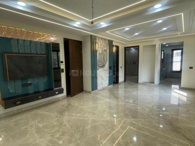 3 BHK Independent Builder Floor in Ashok Vihar for resale New Delhi. The reference number is 19643033