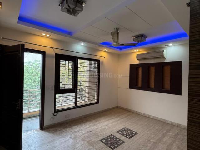 3 BHK Independent Builder Floor in Ashok Vihar for resale New Delhi. The reference number is 19771468
