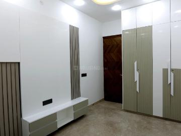 3 BHK Independent Builder Floor in Ashok Vihar for resale New Delhi. The reference number is 19930271