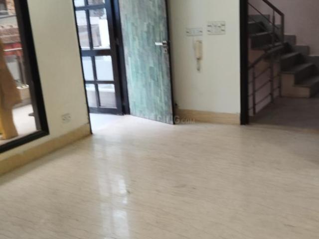 3 BHK Independent Builder Floor in Bali Nagar for rent New Delhi. The reference number is 21195456