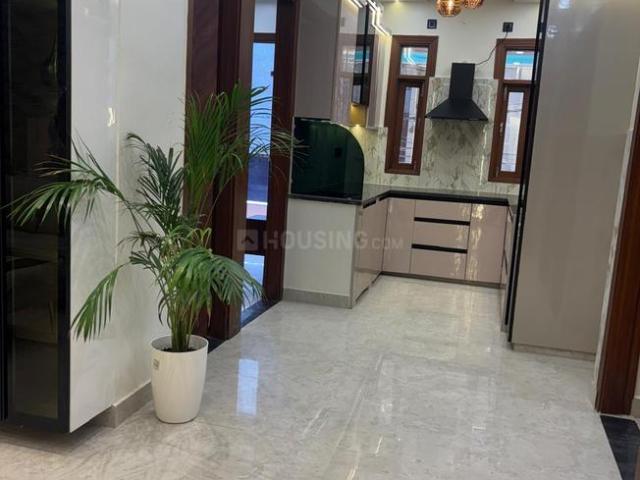 3 BHK Independent Builder Floor in Bharat Vihar for resale New Delhi. The reference number is 17824636