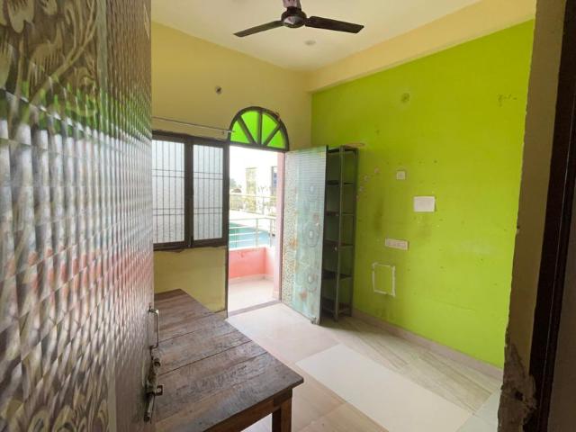 3 BHK Independent Builder Floor in Bhelupur for rent Varanasi. The reference number is 21124974
