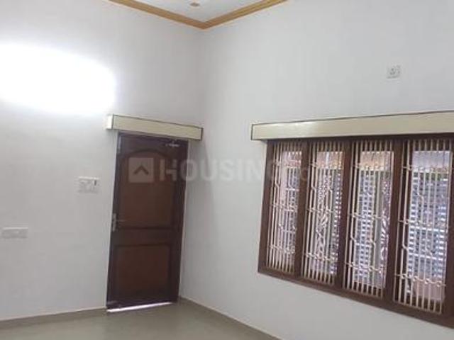 3 BHK Independent Builder Floor in Central Jail Road for rent Varanasi. The reference number is 20532822