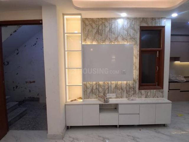 3 BHK Independent Builder Floor in Chhattarpur for resale New Delhi. The reference number is 21323006