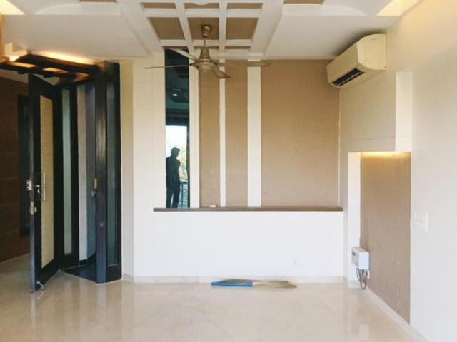 3 BHK Independent Builder Floor in Chittaranjan Park for rent New Delhi. The reference number is 8471315