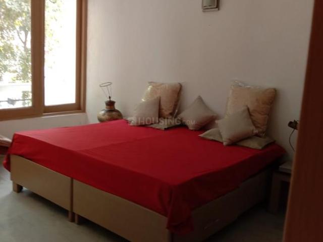 3 BHK Independent Builder Floor in Chittaranjan Park for rent New Delhi. The reference number is 19948071
