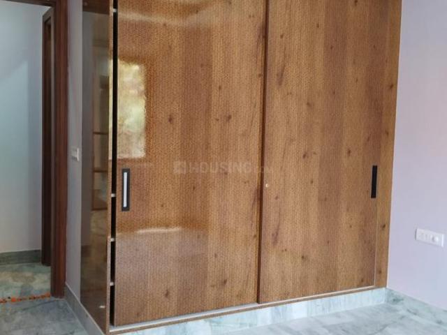 3 BHK Independent Builder Floor in Chittaranjan Park for rent New Delhi. The reference number is 20559965