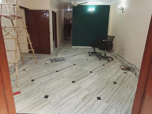 3 BHK Independent Builder Floor in Chittaranjan Park for rent New Delhi. The reference number is 20698153