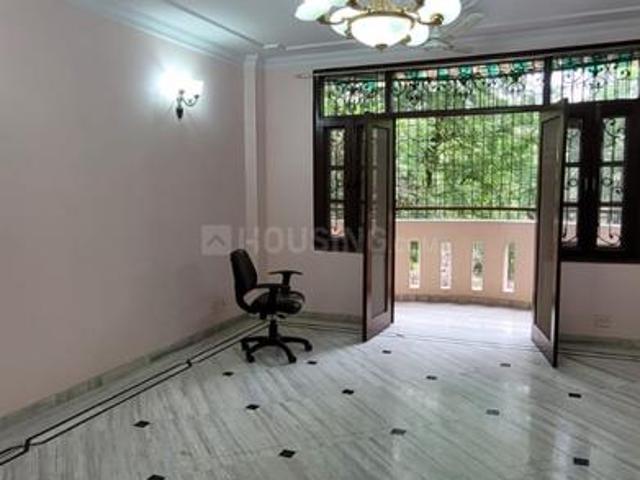 3 BHK Independent Builder Floor in Chittaranjan Park for rent New Delhi. The reference number is 20634170