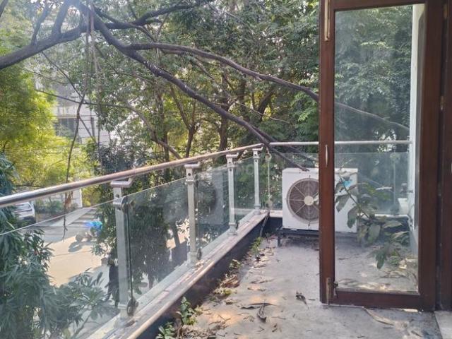 3 BHK Independent Builder Floor in Chittaranjan Park for rent New Delhi. The reference number is 20877795