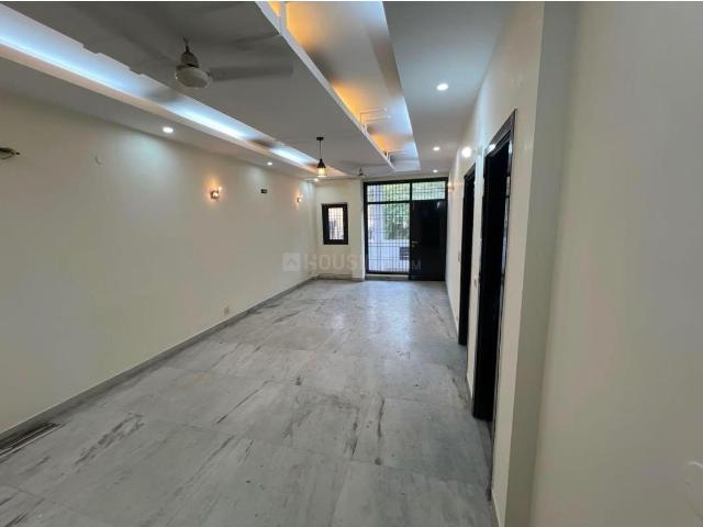 3 BHK Independent Builder Floor in Chittaranjan Park for rent New Delhi. The reference number is 20825964