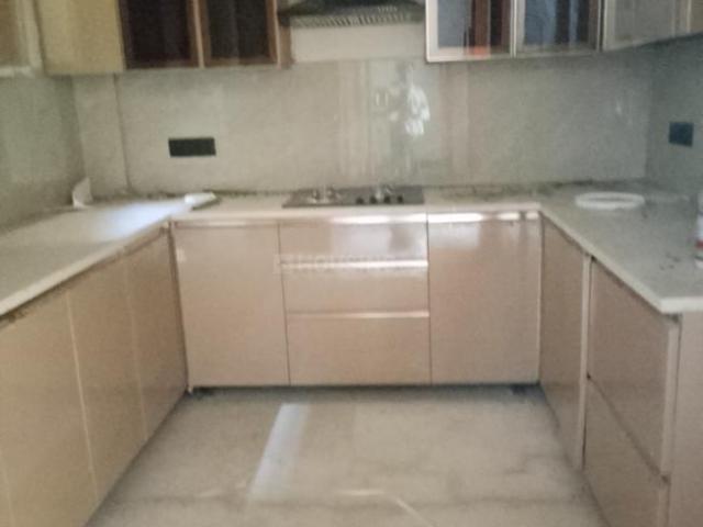 3 BHK Independent Builder Floor in Chittaranjan Park for rent New Delhi. The reference number is 21008204