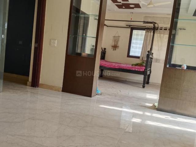 3 BHK Independent Builder Floor in Chittaranjan Park for rent New Delhi. The reference number is 21141980