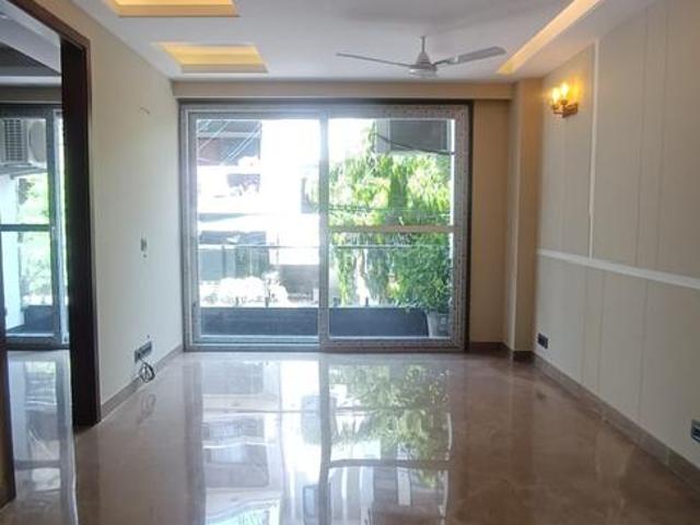 3 BHK Independent Builder Floor in Chittaranjan Park for rent New Delhi. The reference number is 21136544