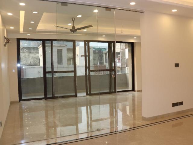 3 BHK Independent Builder Floor in Chittaranjan Park for rent New Delhi. The reference number is 21225794
