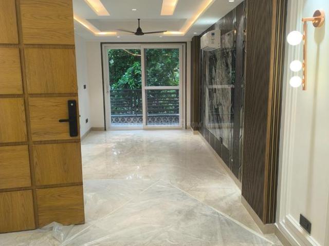 3 BHK Independent Builder Floor in Chittaranjan Park for resale New Delhi. The reference number is 20190335