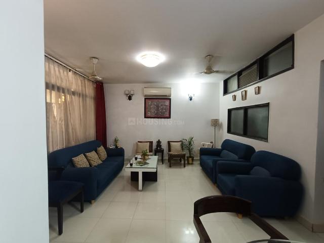 3 BHK Independent Builder Floor in Chittaranjan Park for resale New Delhi. The reference number is 20269027