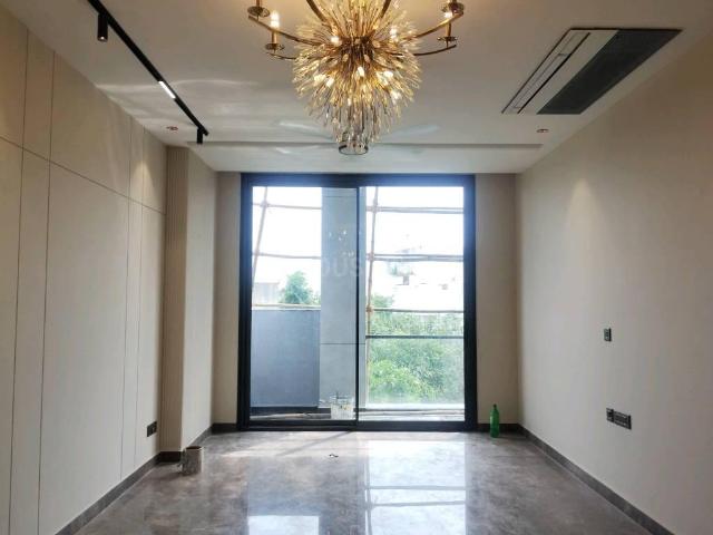 3 BHK Independent Builder Floor in Chittaranjan Park for resale New Delhi. The reference number is 20393073