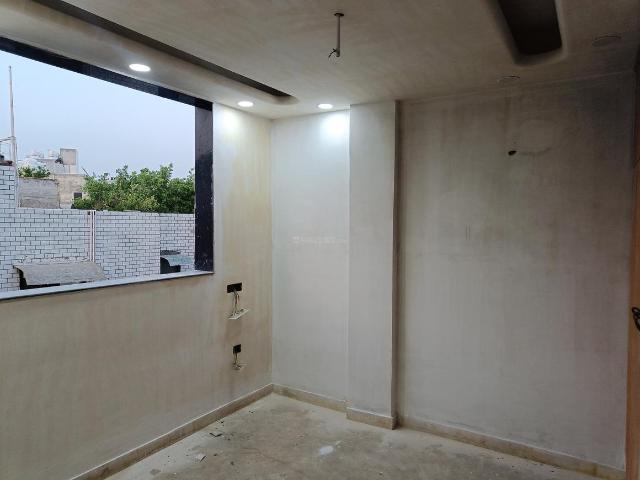 3 BHK Independent Builder Floor in Chittaranjan Park for resale New Delhi. The reference number is 20465233