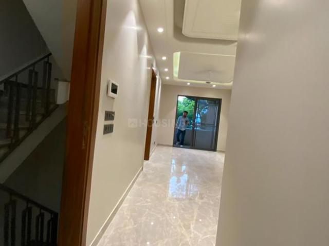 3 BHK Independent Builder Floor in Chittaranjan Park for resale New Delhi. The reference number is 20635652