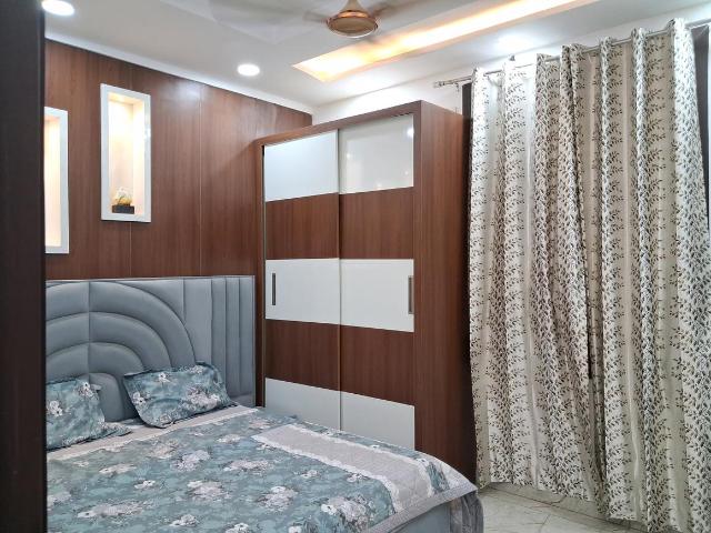3 BHK Independent Builder Floor in Dwarka Mor for rent New Delhi. The reference number is 19238910