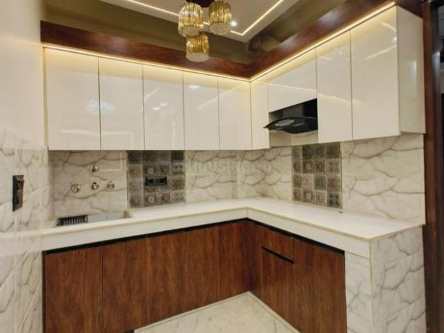 3 BHK Independent Builder Floor in Dwarka Mor for rent New Delhi. The reference number is 19325465