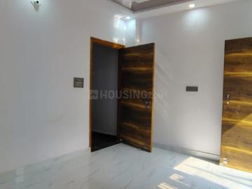 3 BHK Independent Builder Floor in Dwarka Mor for rent New Delhi. The reference number is 19456025