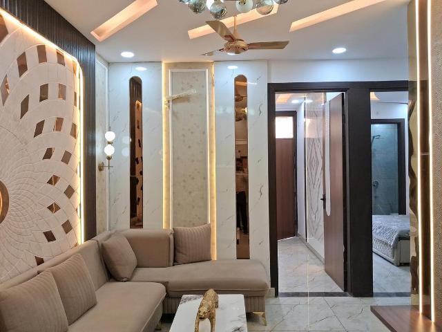 3 BHK Independent Builder Floor in Dwarka Mor for rent New Delhi. The reference number is 20224051