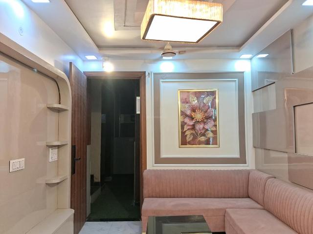 3 BHK Independent Builder Floor in Dwarka Mor for rent New Delhi. The reference number is 20258840