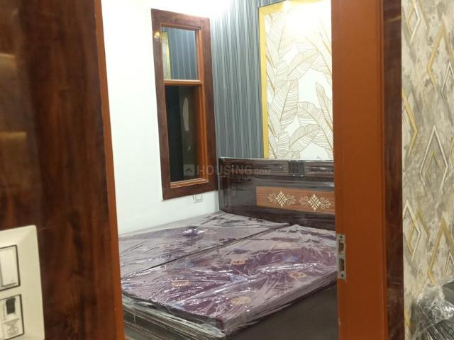 3 BHK Independent Builder Floor in Dwarka Mor for rent New Delhi. The reference number is 20903361