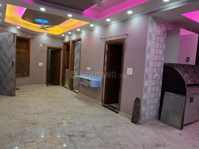 3 BHK Independent Builder Floor in Dwarka Mor for rent New Delhi. The reference number is 21018147