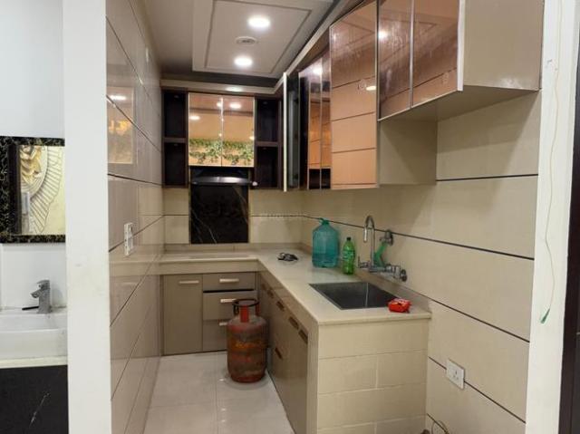 3 BHK Independent Builder Floor in Dwarka Mor for rent New Delhi. The reference number is 21107259