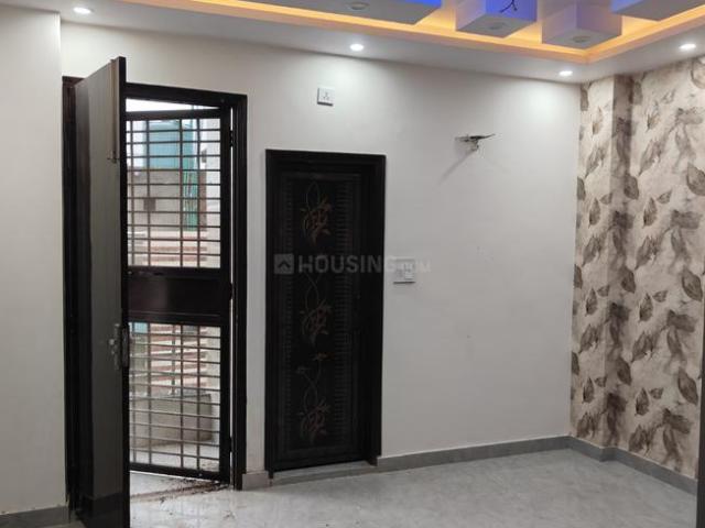 3 BHK Independent Builder Floor in Dwarka Mor for rent New Delhi. The reference number is 21181872