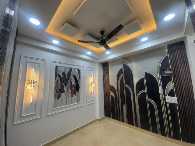 3 BHK Independent Builder Floor in Dwarka Mor for resale New Delhi. The reference number is 19527667