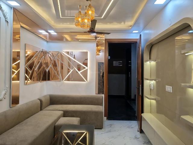 3 BHK Apartment in Dwarka Mor for resale New Delhi. The reference number is 20559786