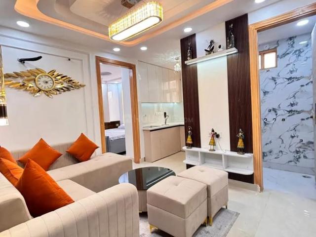 3 BHK Apartment in Dwarka Mor for resale New Delhi. The reference number is 20647762