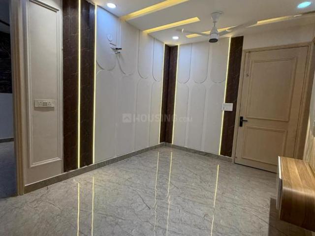 3 BHK Apartment in Dwarka Mor for resale New Delhi. The reference number is 20679802